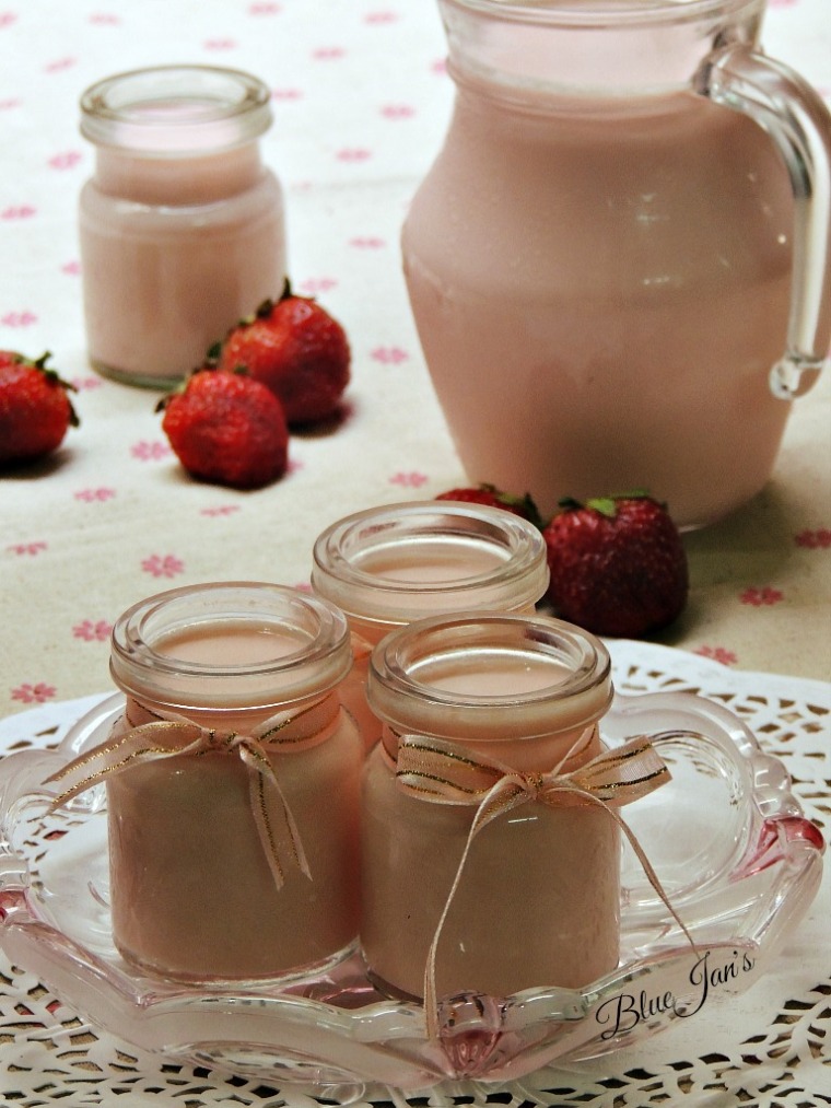 strawberry yoghurt